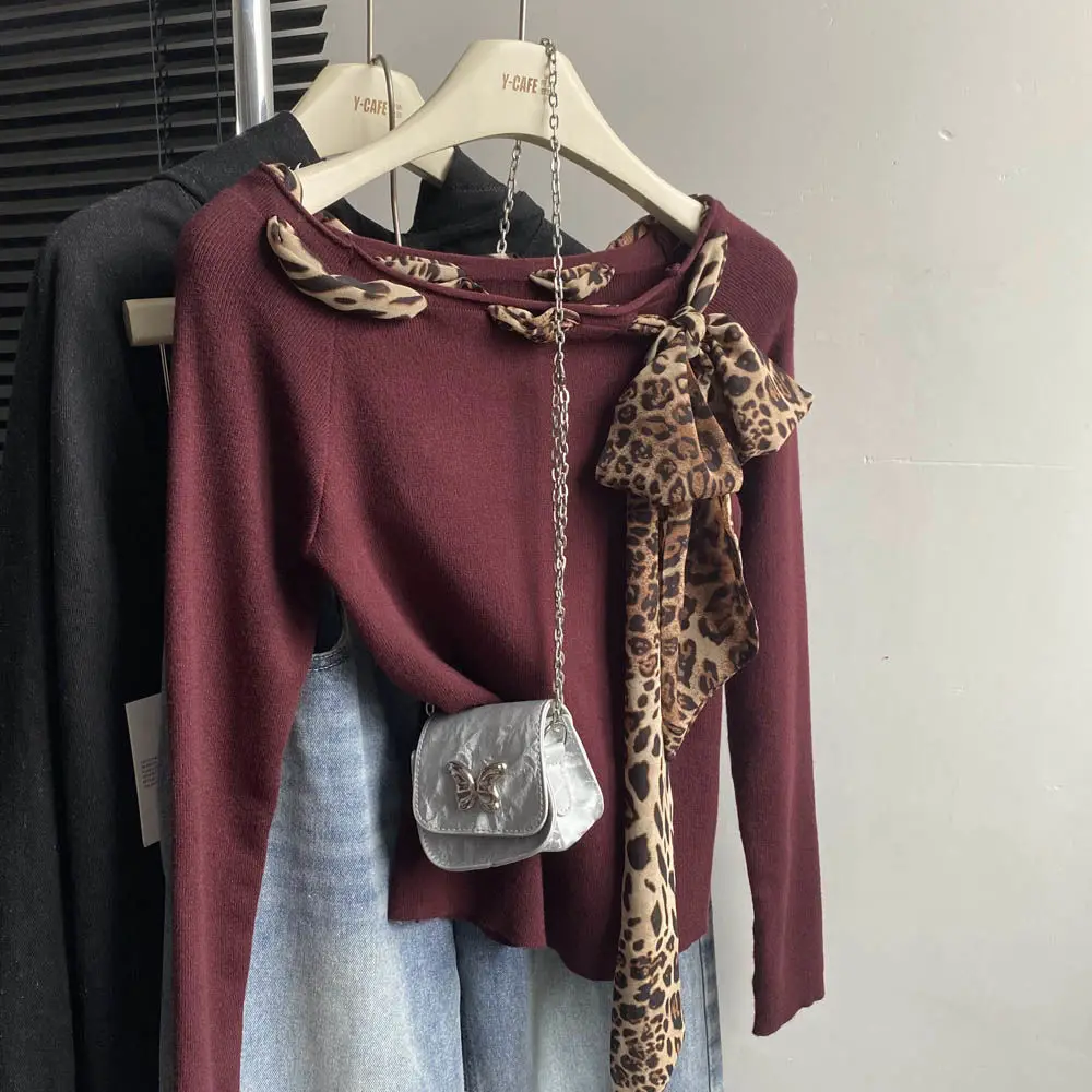 Vintage Leopard Off Shoulder Long Sleeve Bottoming Shirt Femme Autumn New Slim Interior Lapping Trend Top Tee Sexy Lacing Tshirt
Vintage Leopard Off Shoulder Long Sleeve Bottoming Shirt Femme Autumn New Slim Interior Lapping Trend Top Tee Sexy Lacing Tshirt