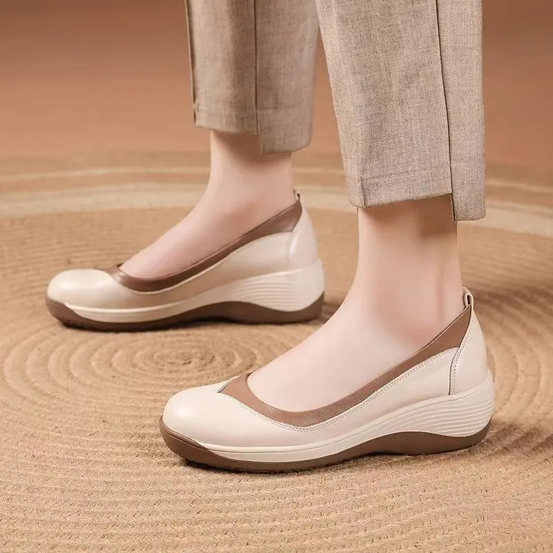 Women's Leather Wedges Casual Shoes Spring Autumn New Thick Sole Non Slip Shallow Slip On Round Toe Lightweight Work Shoes
Women's Leather Wedges Casual Shoes Spring Autumn New Thick Sole Non Slip Shallow Slip On Round Toe Lightweight Work Shoes
