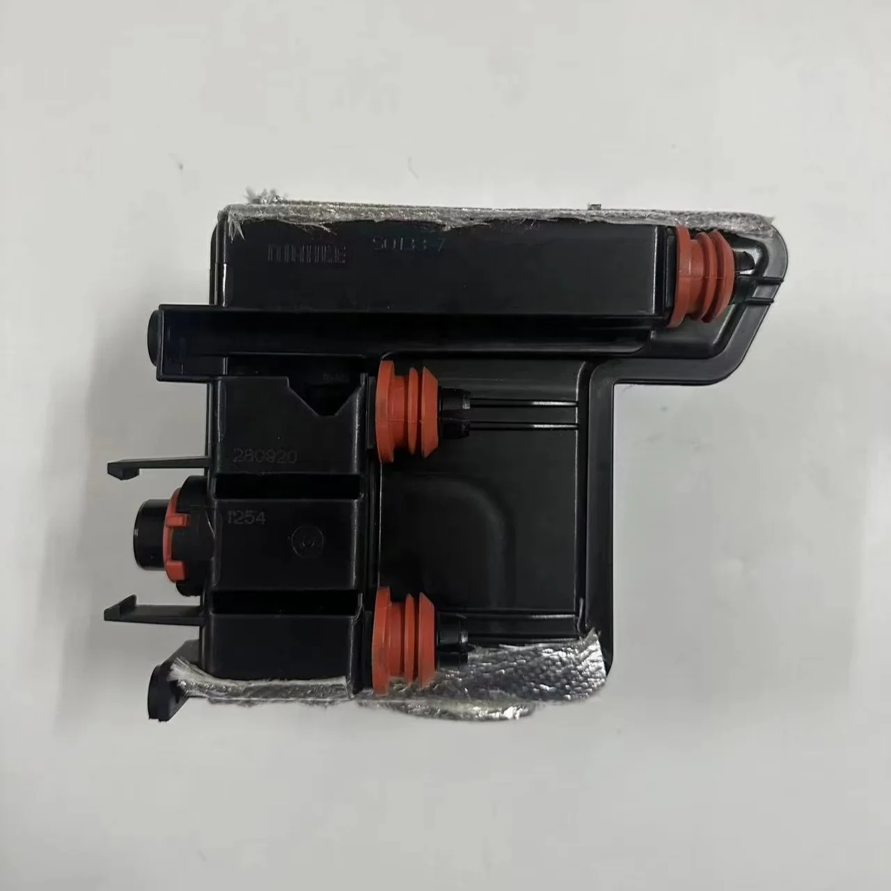 079103542E 079103542D 079103542B масловодоотделитель для двигателя A6 S6 A7 A8 S8 RS6 RS7 4.0L CRDB CWUB CWUC
079103542E 079103542D 079103542B масловодоотделитель для двигателя A6 S6 A7 A8 S8 RS6 RS7 4.0L CRDB CWUB CWUC