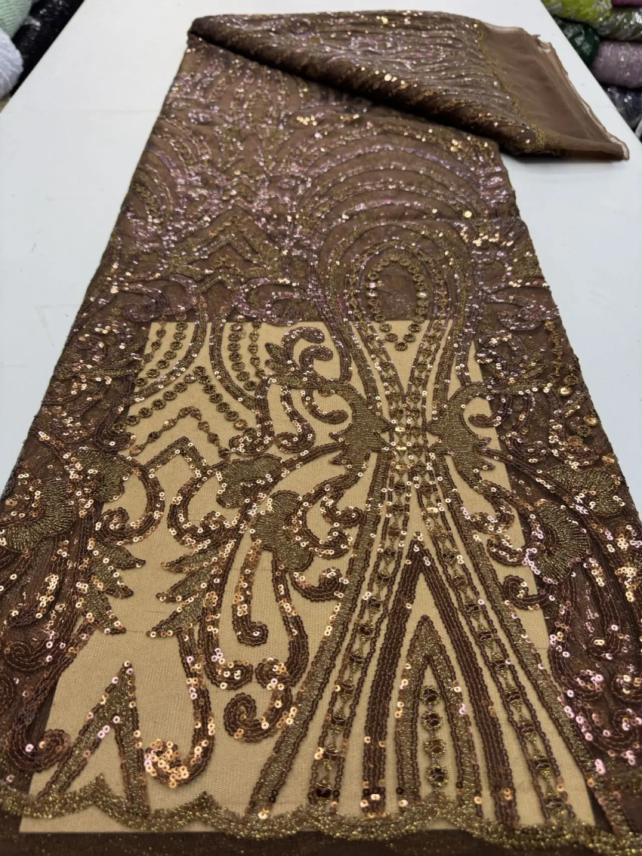 High Quality Nigerian Tulle Lace Fabrics Latest Beaded sequins Mesh African Lace Fabric Bride French Net Lace Fabric JY524 2026
High Quality Nigerian Tulle Lace Fabrics Latest Beaded sequins Mesh African Lace Fabric Bride French Net Lace Fabric JY524 2026