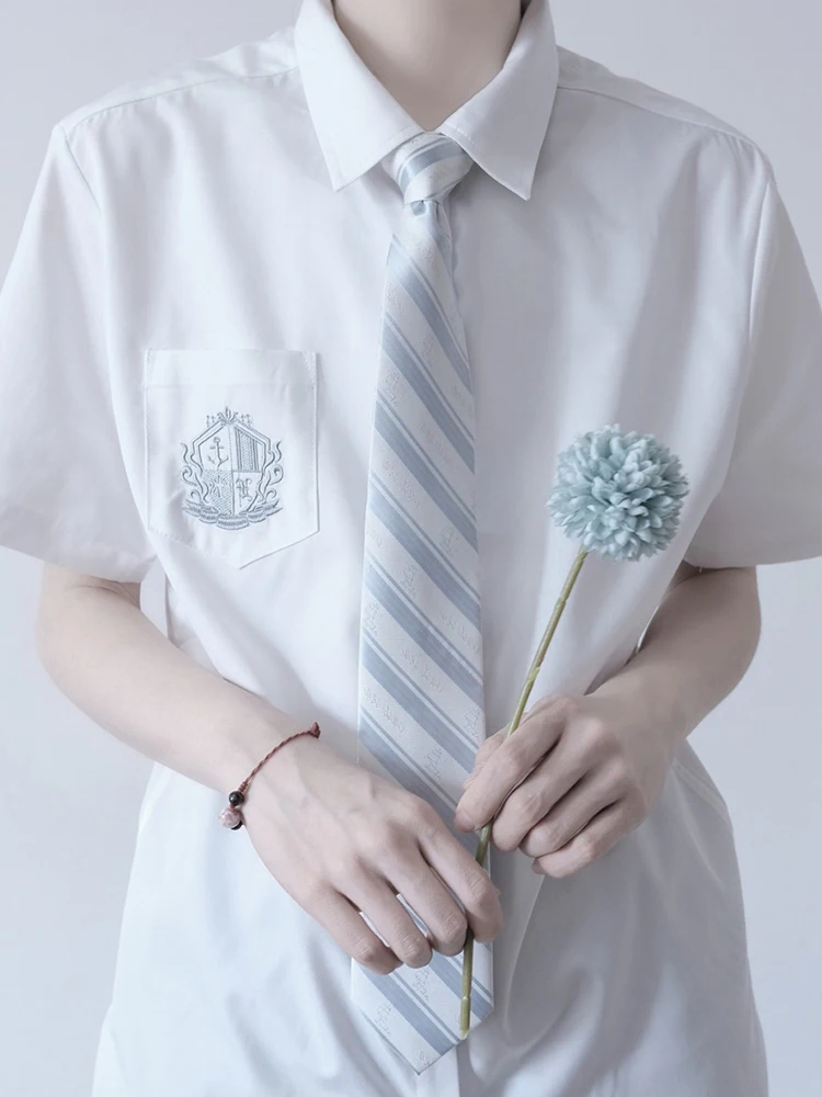 Original Student Embroidered College Style Short Sleeve Men's Shirt Youth Fashion Cotton Polyester Blend Summer Uniform White
Original Student Embroidered College Style Short Sleeve Men's Shirt Youth Fashion Cotton Polyester Blend Summer Uniform White