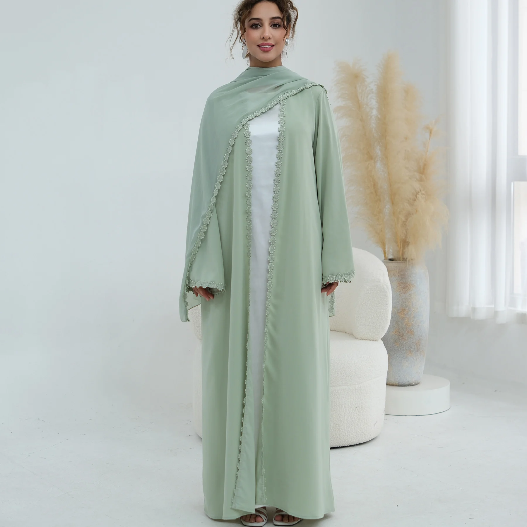 Eid Evening Party Evening Daisy Lace Trim Regular-Fit Sweet Sleek Hijabi Muslim Women Abaya with Shawl Scarf Hijab, Side Pockets
Eid Evening Party Evening Daisy Lace Trim Regular-Fit Sweet Sleek Hijabi Muslim Women Abaya with Shawl Scarf Hijab, Side Pockets