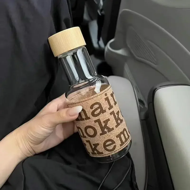 Light Luxury American Retro Water Cup Home Wood Grain Cover Outdoor Portable High Temperature Resistance Glass Coffee Cup
Light Luxury American Retro Water Cup Home Wood Grain Cover Outdoor Portable High Temperature Resistance Glass Coffee Cup