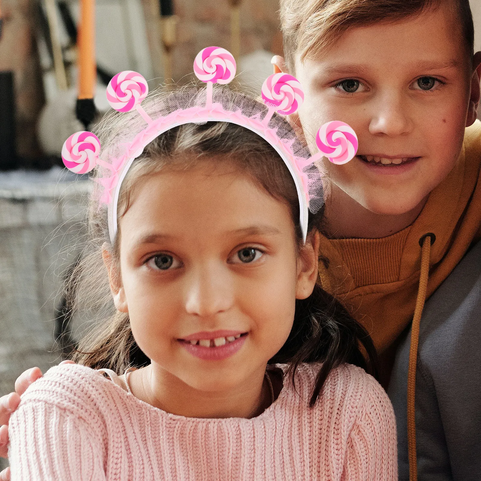 Lollipop Headband for Kids Cute Cartoon Hairband Children Candy Theme Party Accessory Birthday Celebration Fun Outfit Decor
Lollipop Headband for Kids Cute Cartoon Hairband Children Candy Theme Party Accessory Birthday Celebration Fun Outfit Decor