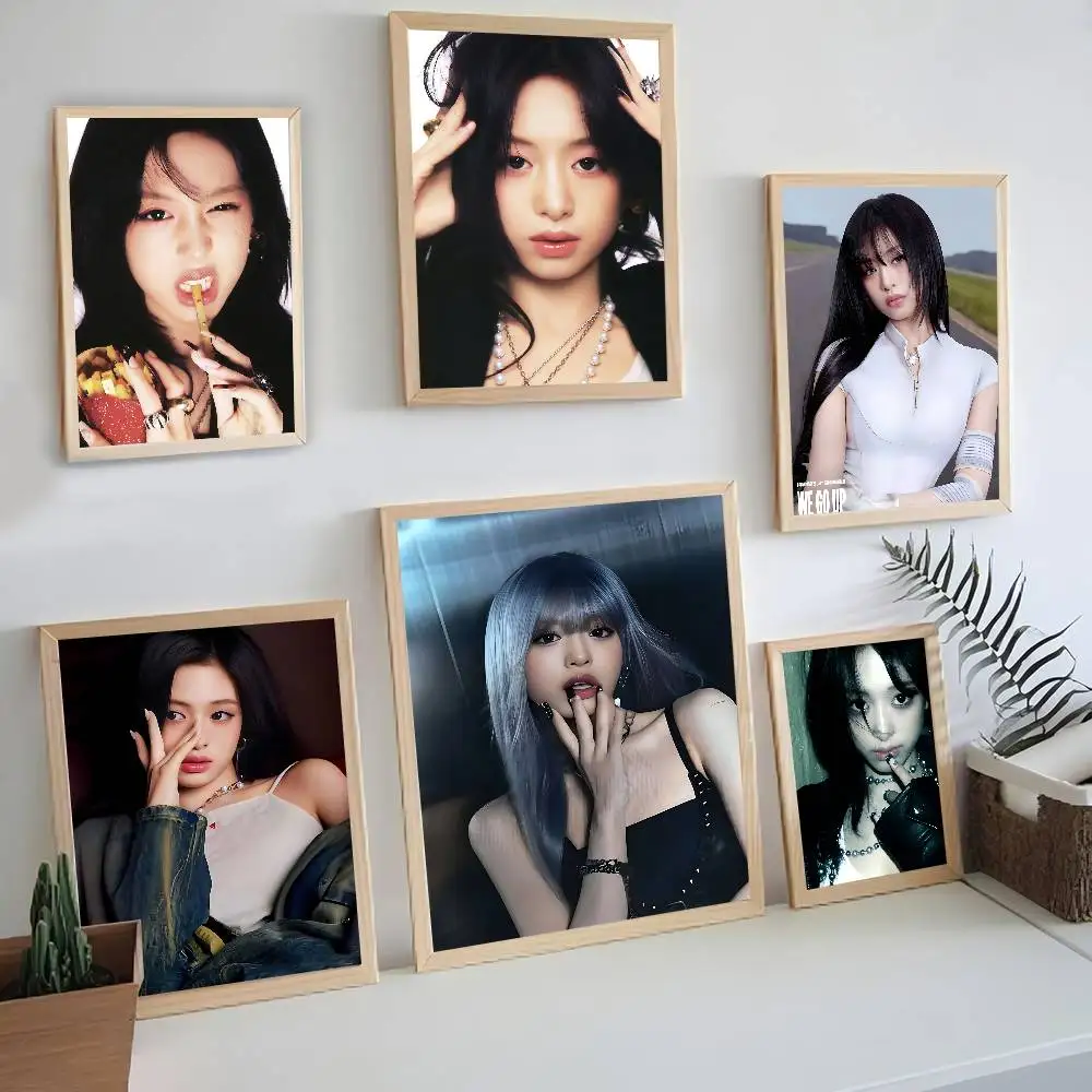 1 шт. Kpop Singer A-AHYEON винтажные постеры липкие ретро наклейки из крафт-бумаги DIY комната бар кафе Kawaii декор комнаты
1 шт. Kpop Singer A-AHYEON винтажные постеры липкие ретро наклейки из крафт-бумаги DIY комната бар кафе Kawaii декор комнаты