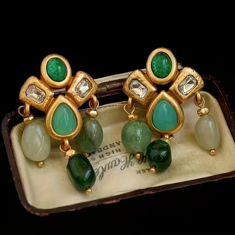 Gothic Vintage Gold Color Dangle Earrings for Women Handmade Boho Ethnic Green Stone Tassels Earrings Party Wedding Jewelry Gift
Gothic Vintage Gold Color Dangle Earrings for Women Handmade Boho Ethnic Green Stone Tassels Earrings Party Wedding Jewelry Gift