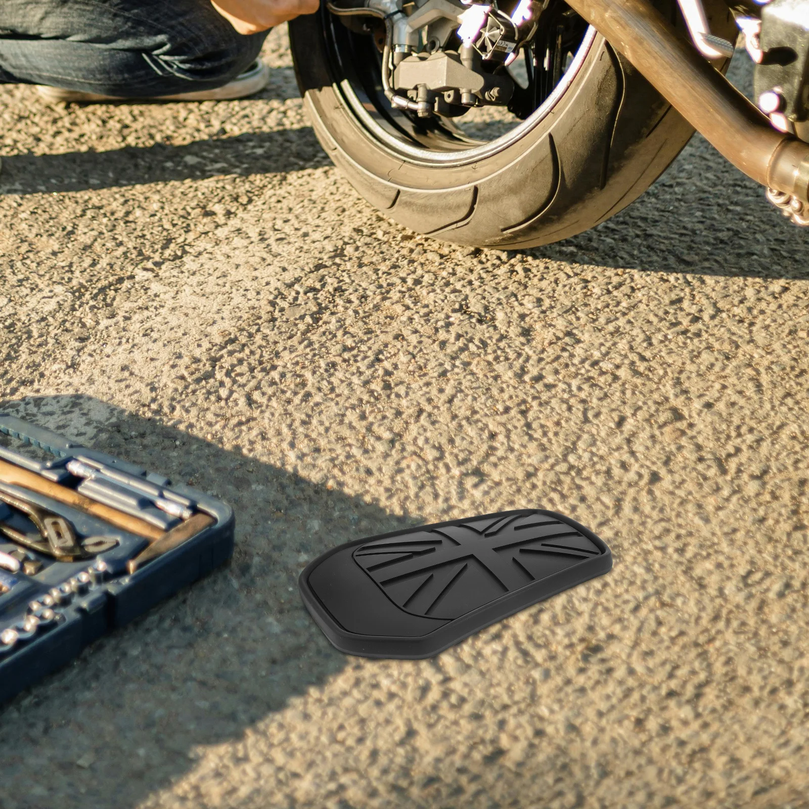 Anti-Slip Scratch-Resistant Motorcycle Tank Pad Protector Jack Design Durable Wear-Resistant Side Pads Easy Installation Fuel
Anti-Slip Scratch-Resistant Motorcycle Tank Pad Protector Jack Design Durable Wear-Resistant Side Pads Easy Installation Fuel