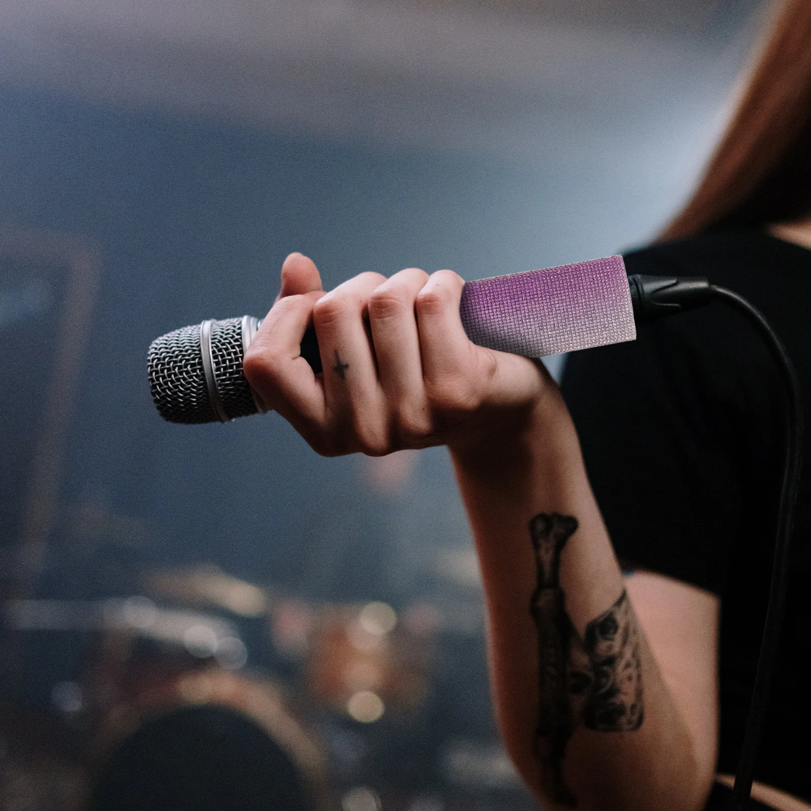 Bling Microphone Sleeve Rhinestone Mic Cover Replacement Sparkling Decorative Protector Comfortable Longterm Use
Bling Microphone Sleeve Rhinestone Mic Cover Replacement Sparkling Decorative Protector Comfortable Longterm Use