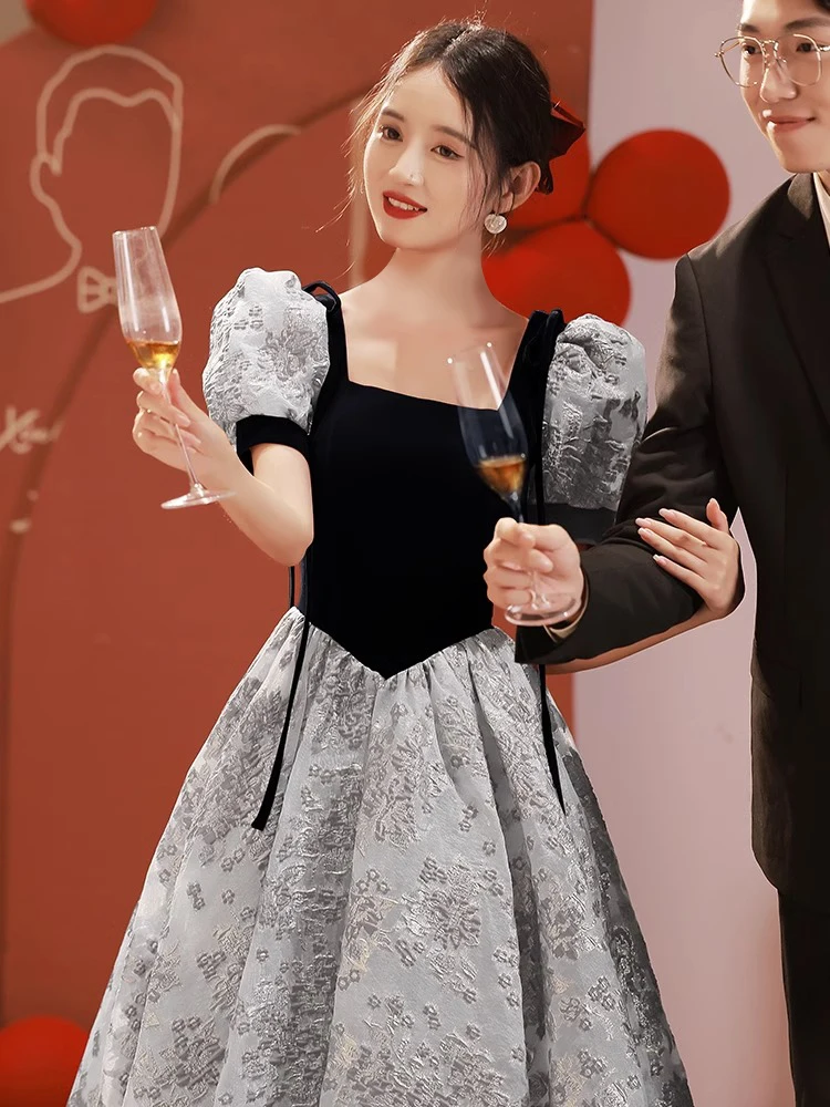 Элегантное вечернее платье Ele Bla для женщин: роскошное, с завышенной талией, А-силуэт, короткий рукав, для торжественных мероприятий и свадеб
Элегантное вечернее платье Ele Bla для женщин: роскошное, с завышенной талией, А-силуэт, короткий рукав, для торжественных мероприятий и свадеб