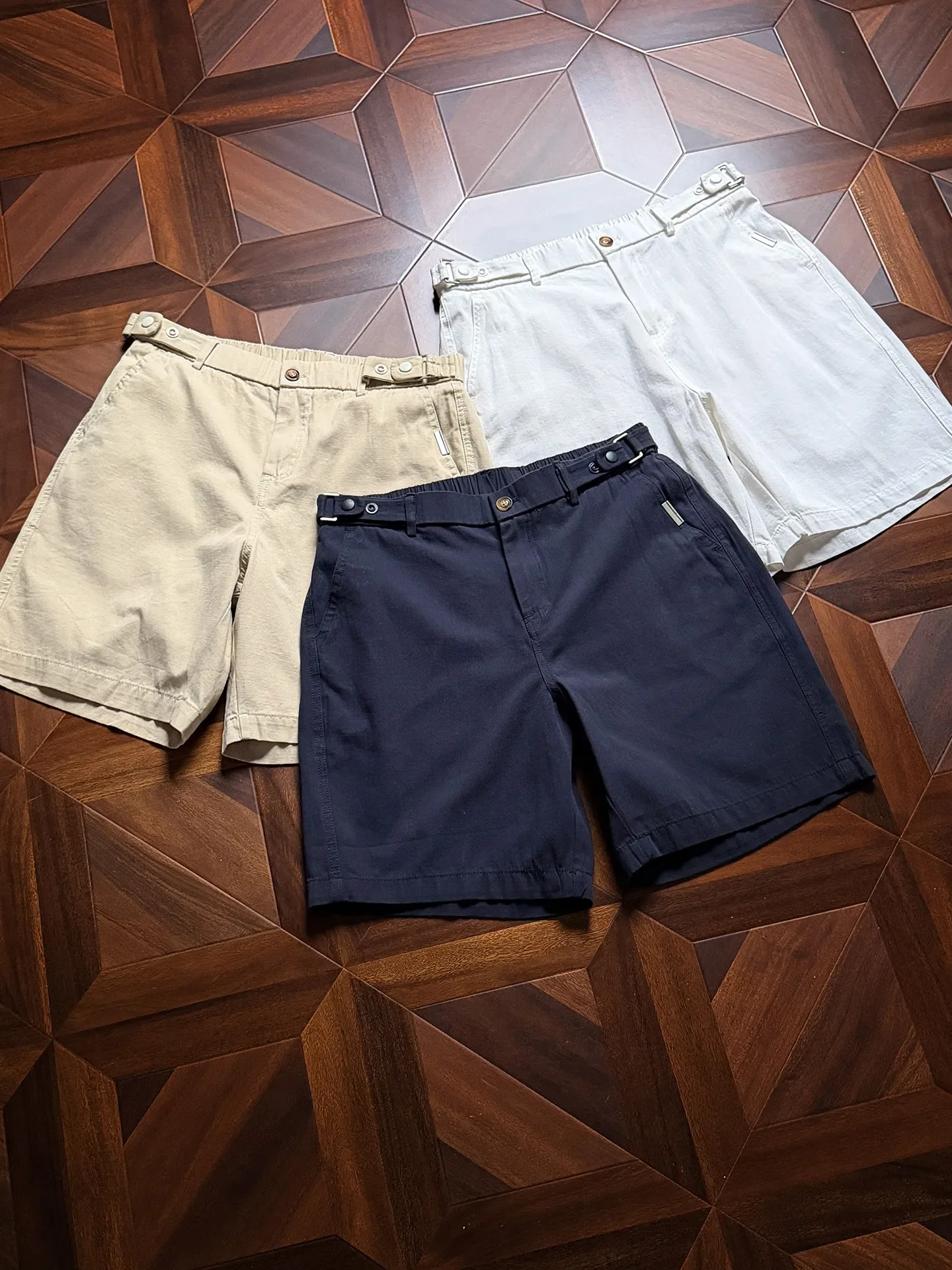 Adjustable waist-free, light business casual five-point pants, pure cotton breathable and comfortable shorts
Adjustable waist-free, light business casual five-point pants, pure cotton breathable and comfortable shorts
