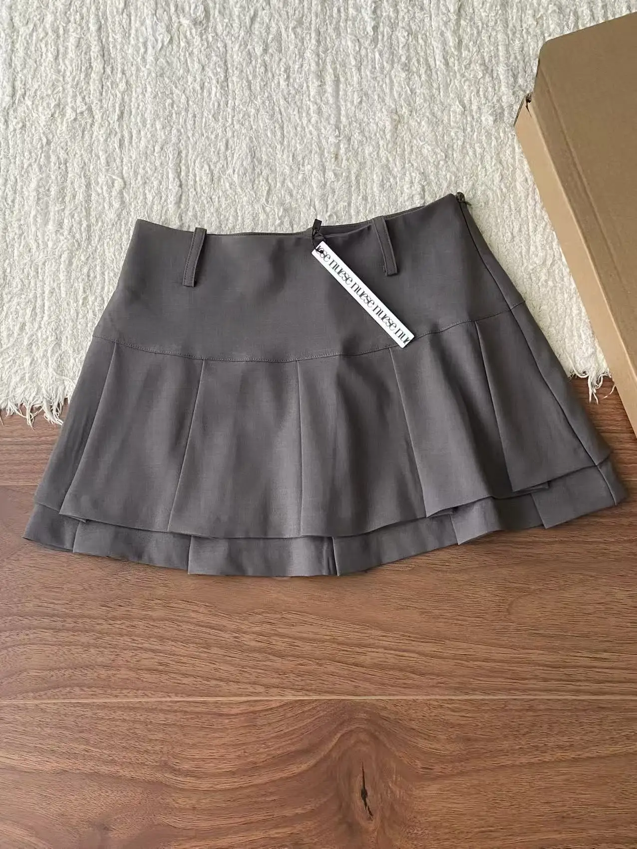Slimming Pear Shaped Pleated Short Skirt Double Layered Box Opening High Waist Breathable Skin Friendly Polyester And Spandex
Slimming Pear Shaped Pleated Short Skirt Double Layered Box Opening High Waist Breathable Skin Friendly Polyester And Spandex