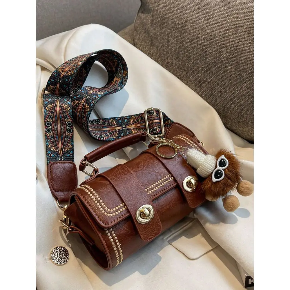 Retro Mini Cylinder Handbag For Women, Shoulder Crossbody Bag For Daily Use With Fur Decor
Retro Mini Cylinder Handbag For Women, Shoulder Crossbody Bag For Daily Use With Fur Decor