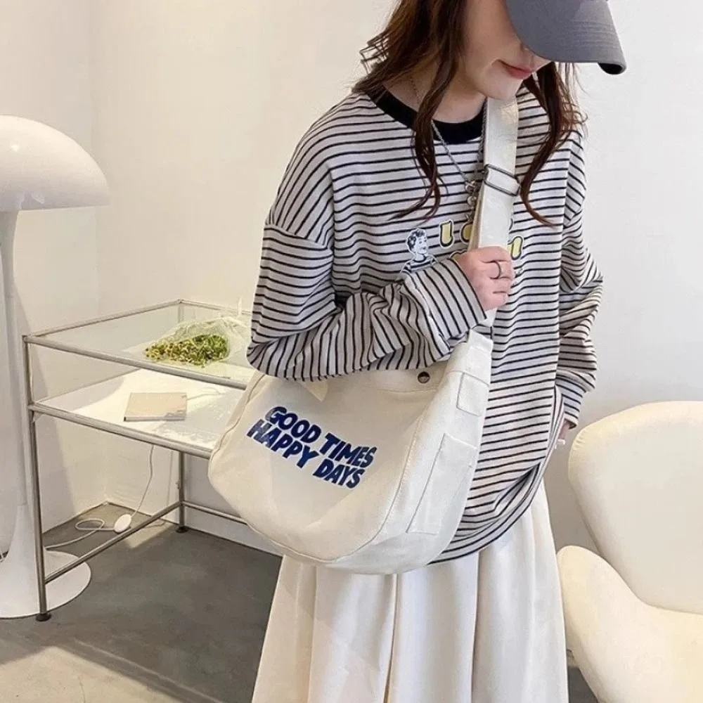 High Capacity Shoulder Bag for Women Letter Canvas Bag
High Capacity Shoulder Bag for Women Letter Canvas Bag