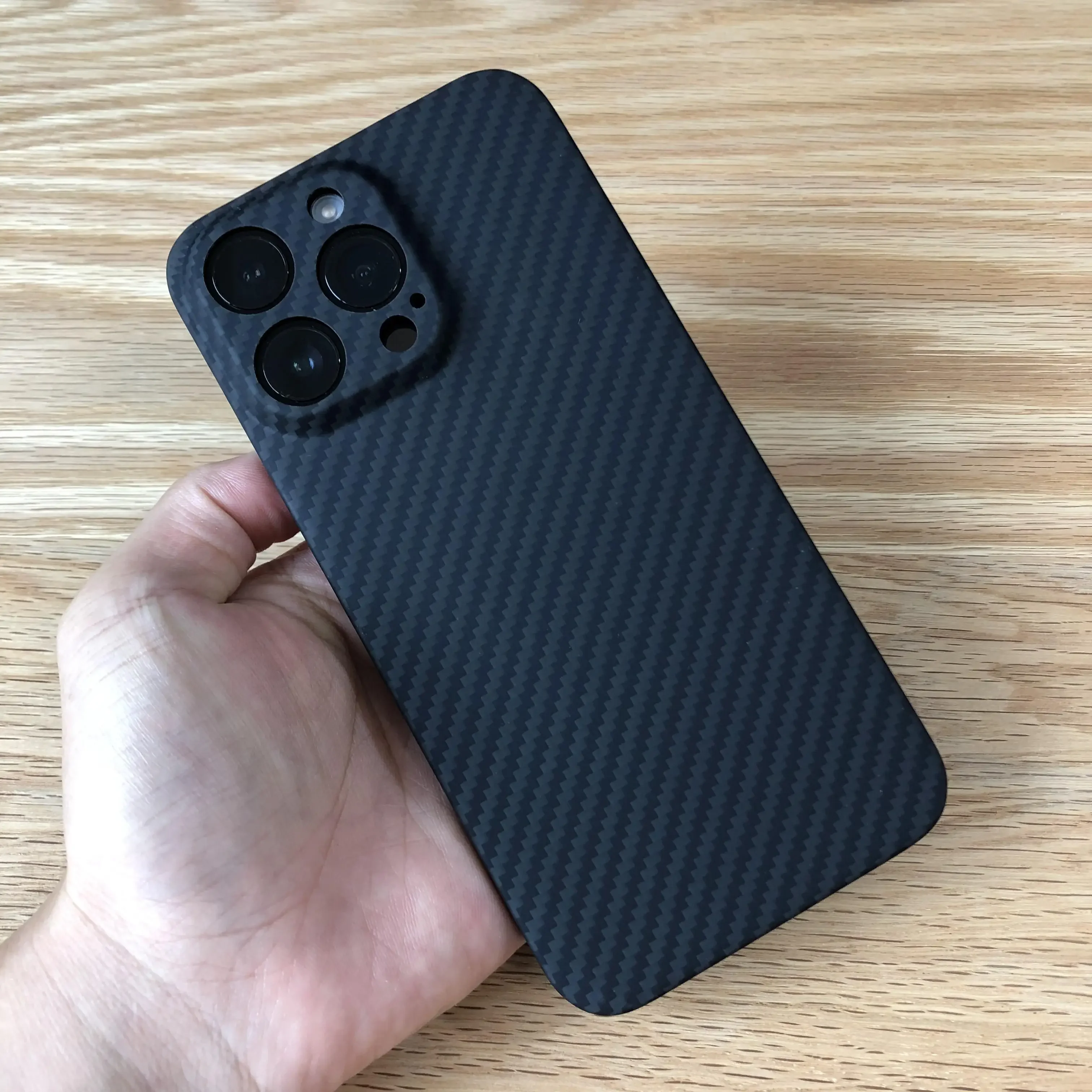 HKFD чехол для Apple iPhone 14 Pro Max кевларовый Арамид углеродное волокно геометрический против царапин легкий матовый/антибликовый нескользящий 06
HKFD чехол для Apple iPhone 14 Pro Max кевларовый Арамид углеродное волокно геометрический против царапин легкий матовый/антибликовый нескользящий 06
