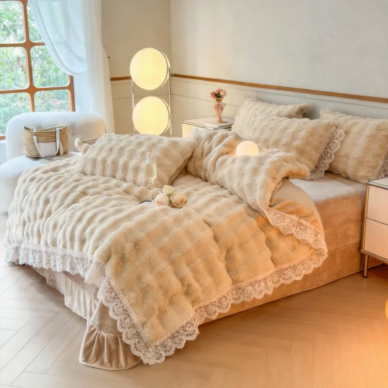 Комплект из 4 предметов: зимний утепленный комплект постельного белья из вельвета с кружевом, с эластичной юбкой и наволочками
Комплект из 4 предметов: зимний утепленный комплект постельного белья из вельвета с кружевом, с эластичной юбкой и наволочками