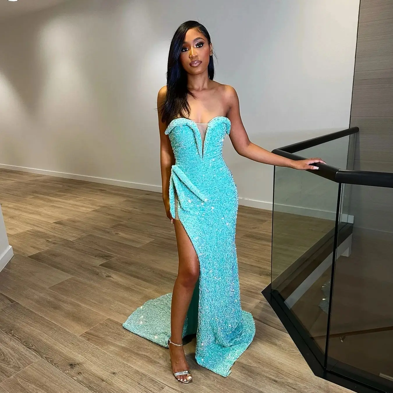 Turquoise Sweetheart Long Prom Dresses For Black Girls Sequins Birthday Party Dresses African Evening Gown Robe De Customized
Turquoise Sweetheart Long Prom Dresses For Black Girls Sequins Birthday Party Dresses African Evening Gown Robe De Customized