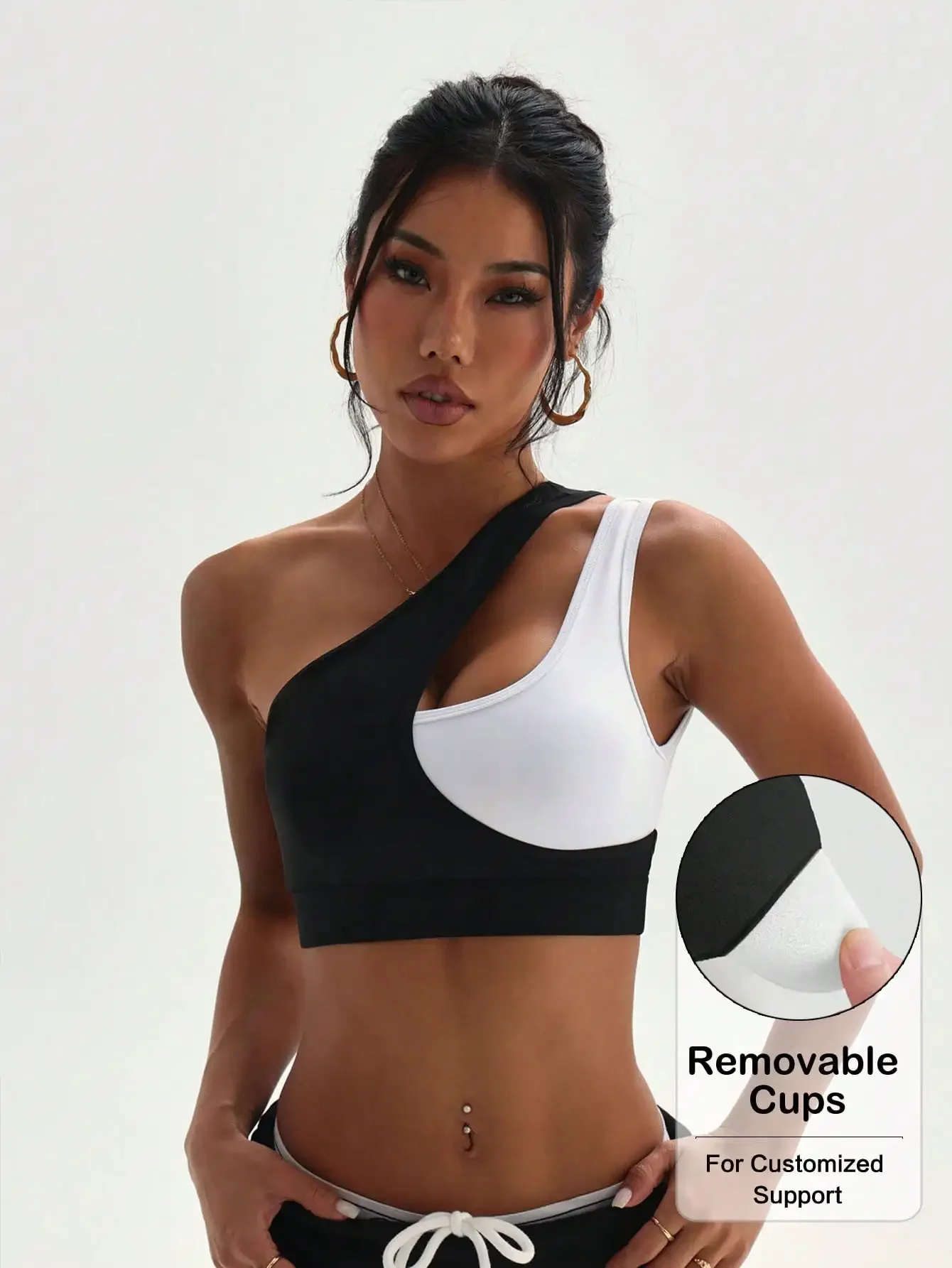 Women's Fashion Black & White Patchwork Removable Padded One Shoulder Backless Sports Knit Bra Spring and summer
Women's Fashion Black & White Patchwork Removable Padded One Shoulder Backless Sports Knit Bra Spring and summer