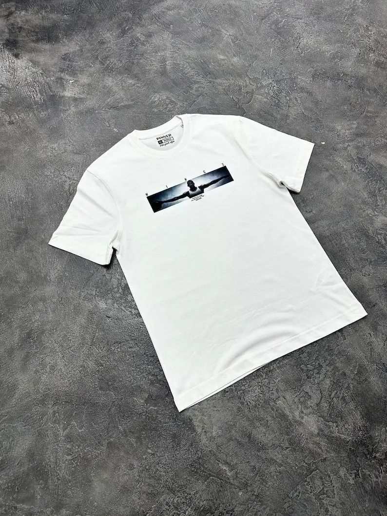 Men White Tees Wings Printed Simple T-shirt Men's Men White Tees Summer T-shirt For Men's Men Oversize Tees
Men White Tees Wings Printed Simple T-shirt Men's Men White Tees Summer T-shirt For Men's Men Oversize Tees