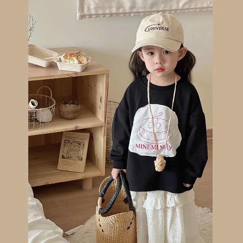 Girls Hoodie 2024 Autumn New Childrens Wear Korean Style Pullover Round Neck Blouse Base Shirt Baby Long Sleeve Leisure Simple
Girls Hoodie 2024 Autumn New Childrens Wear Korean Style Pullover Round Neck Blouse Base Shirt Baby Long Sleeve Leisure Simple