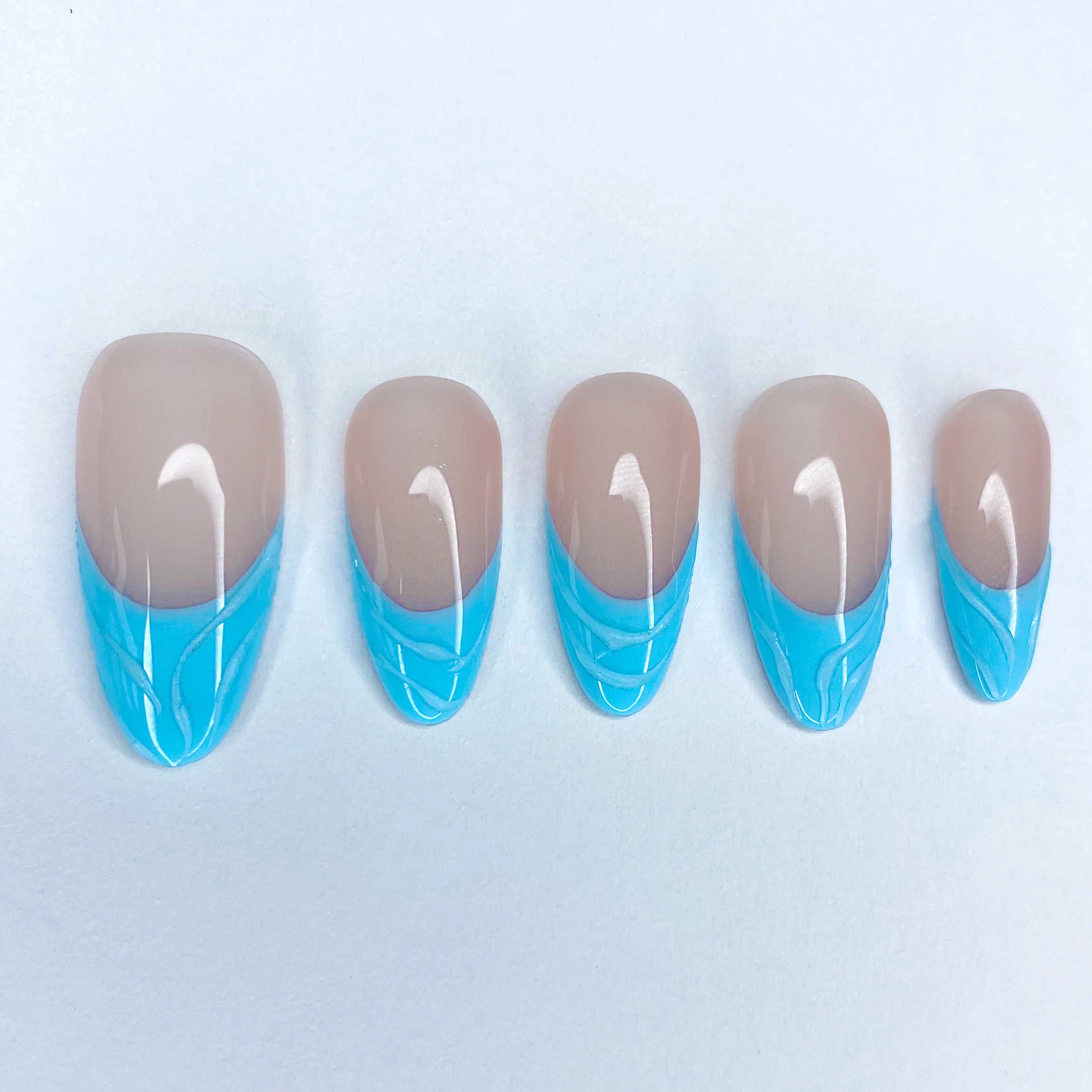 Press on Nails Handmade Set Fake Nail Tips Professional Gel Polish Artificial Nails for Easy Application And Long-lasting Wear
Press on Nails Handmade Set Fake Nail Tips Professional Gel Polish Artificial Nails for Easy Application And Long-lasting Wear