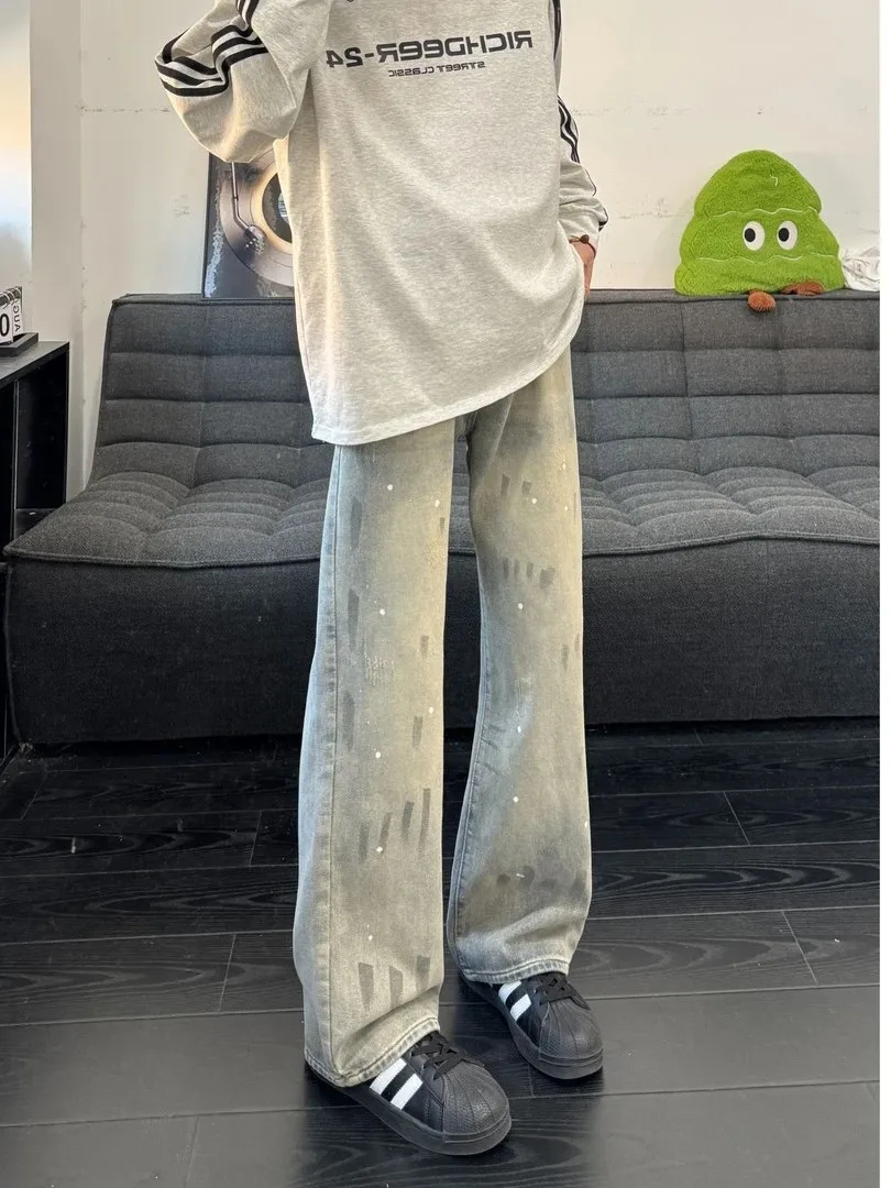 Men's Vintage Washed Spray Ink Denim Jeans Fall Season Straight Leg Micro Flared Pants Casual Loose Fit Jeans Youth Trend
Men's Vintage Washed Spray Ink Denim Jeans Fall Season Straight Leg Micro Flared Pants Casual Loose Fit Jeans Youth Trend