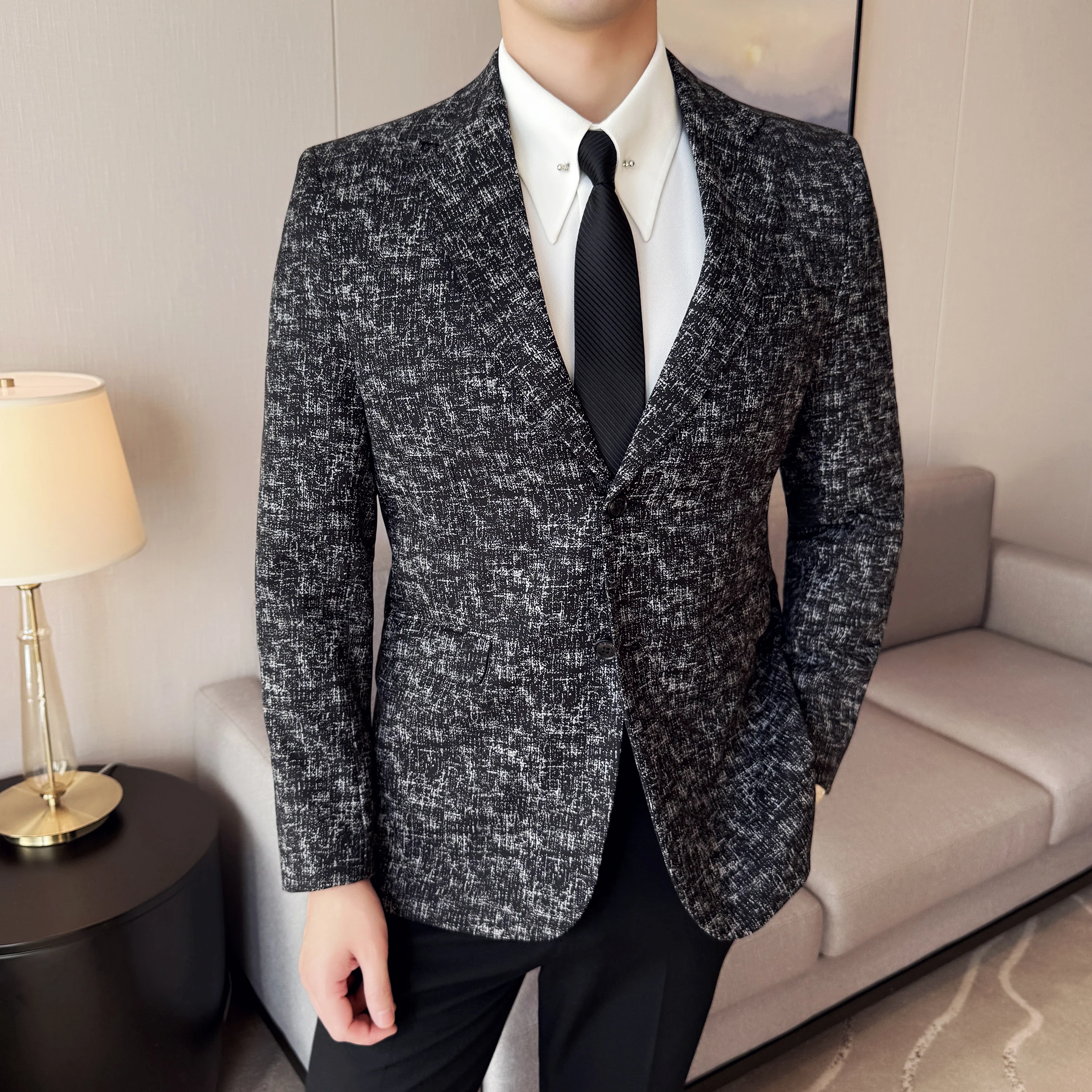 Новые мужские деловые пиджаки, куртки, мужские повседневные костюмы, пальто, мужские однобортные костюмы на осень-зиму, куртка 2120, мужская одежда
Новые мужские деловые пиджаки, куртки, мужские повседневные костюмы, пальто, мужские однобортные костюмы на осень-зиму, куртка 2120, мужская одежда