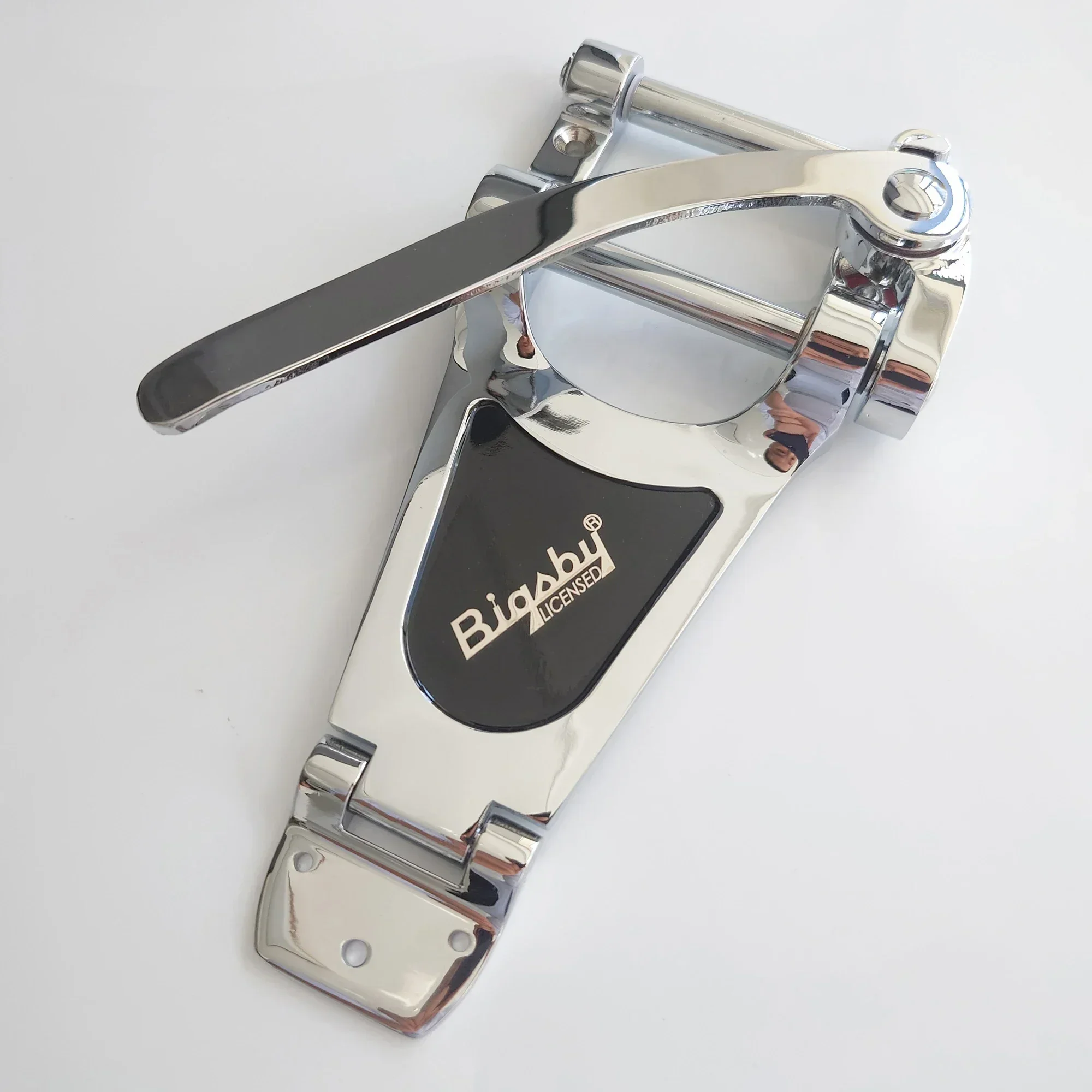 Обновление B700 Vibrato Tailpiece Tremolo System Bridge Chrome для запасных частей для гитары, профессиональные детали для гитары
Обновление B700 Vibrato Tailpiece Tremolo System Bridge Chrome для запасных частей для гитары, профессиональные детали для гитары