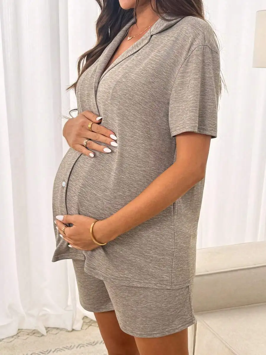 Maternity Solid Color Irregular Collar Short Sleeve Top And Adjustable Waist Shorts Set
Maternity Solid Color Irregular Collar Short Sleeve Top And Adjustable Waist Shorts Set