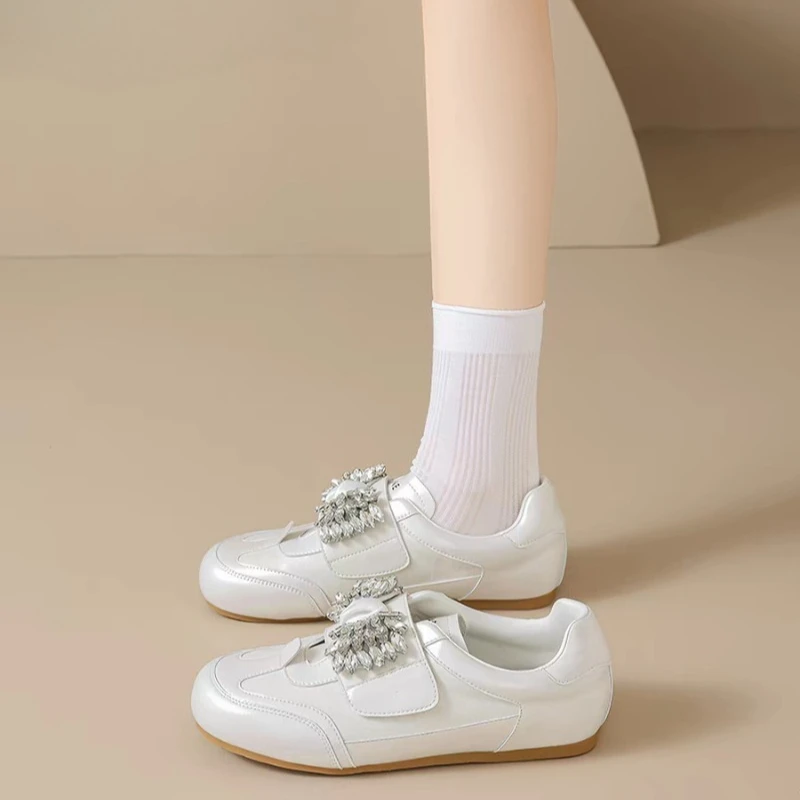 Silver Bowknot Women's Shoes - New Fashion, Trendy, Versatile, and Comfortable
Silver Bowknot Women's Shoes - New Fashion, Trendy, Versatile, and Comfortable