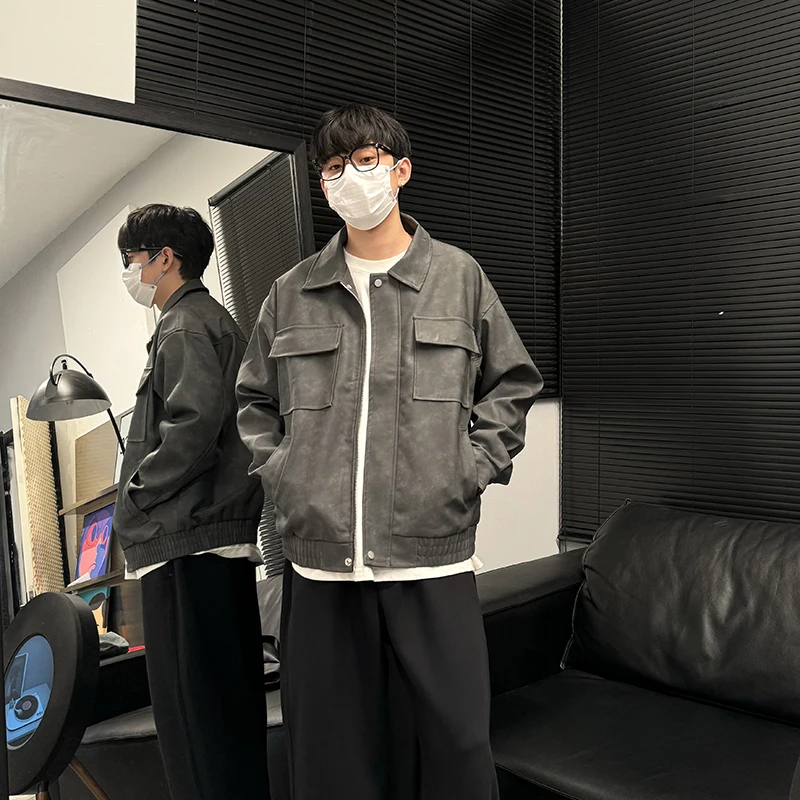 Мужская кожаная куртка Deep ey ort: весенне-осенняя, в американском стиле, функциональная, винтажная, стильная, с эффектом потертости
Мужская кожаная куртка Deep ey ort: весенне-осенняя, в американском стиле, функциональная, винтажная, стильная, с эффектом потертости