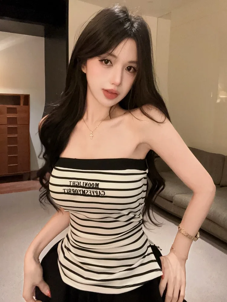 Spicy Girl Style Color Block Striped One Shoulder Tube Top Women's Summer New Letter Print Slim Fit Short Top City Walk
Spicy Girl Style Color Block Striped One Shoulder Tube Top Women's Summer New Letter Print Slim Fit Short Top City Walk