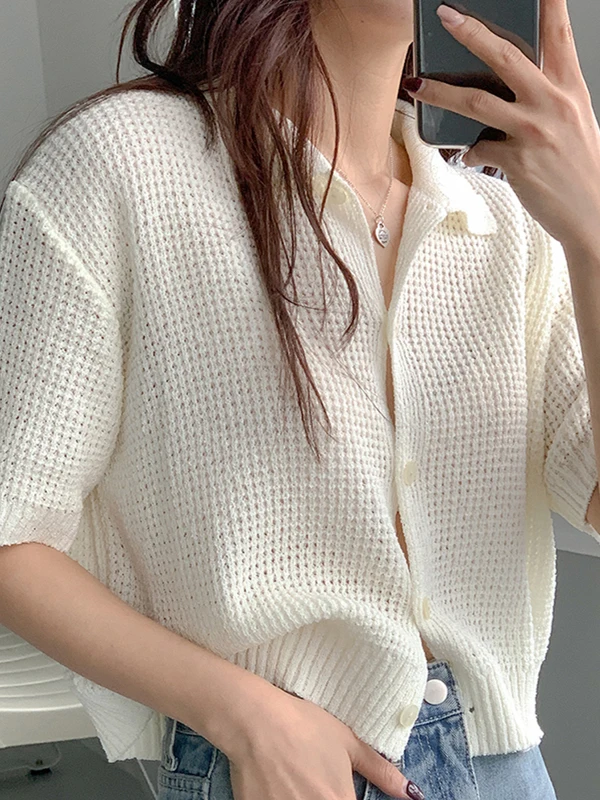 Elegant Short Sleeve Knitted Sweater Women's Collar Open Cardigan Korean Style Fashionable Short Length Top
Elegant Short Sleeve Knitted Sweater Women's Collar Open Cardigan Korean Style Fashionable Short Length Top