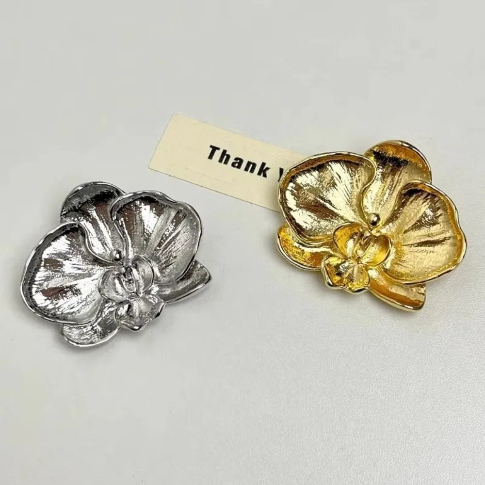 Exquisite Phalaenopsis Flower Brooch Temperament vintage Suit Corsage Pins Alloy Chest flower Party Wedding Jewelry
Exquisite Phalaenopsis Flower Brooch Temperament vintage Suit Corsage Pins Alloy Chest flower Party Wedding Jewelry