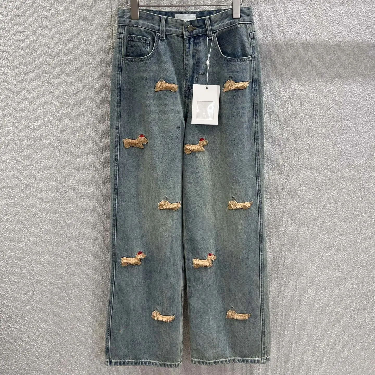 Ch25 Pre-Autumn New Three-dimensional Animal Pattern Straight Denim Pants
Ch25 Pre-Autumn New Three-dimensional Animal Pattern Straight Denim Pants