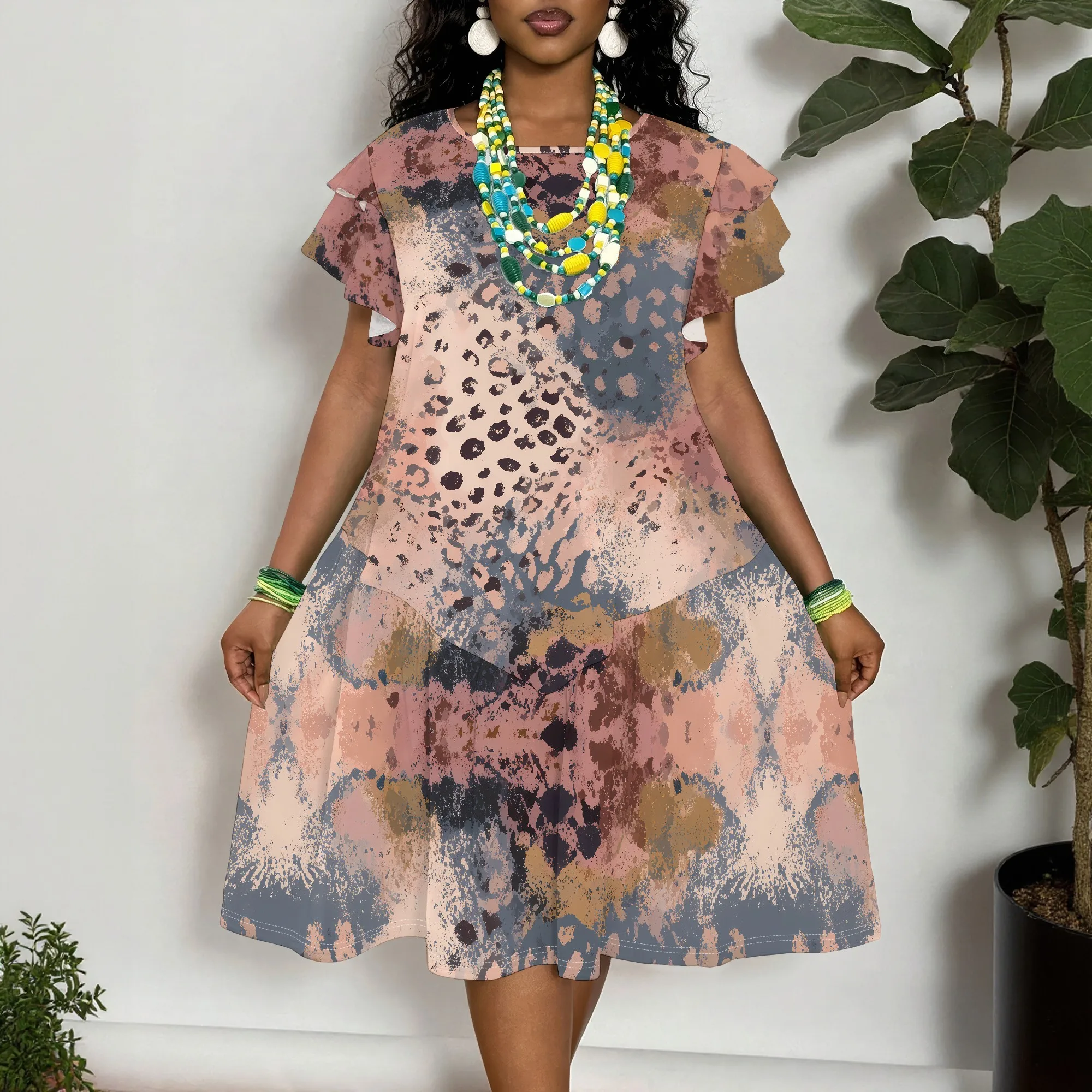 Women's Plus Size Short Sleeve T-Shirt Dress with Abstract Animal Print, Casual Loose Fit Summer Sundress
Women's Plus Size Short Sleeve T-Shirt Dress with Abstract Animal Print, Casual Loose Fit Summer Sundress