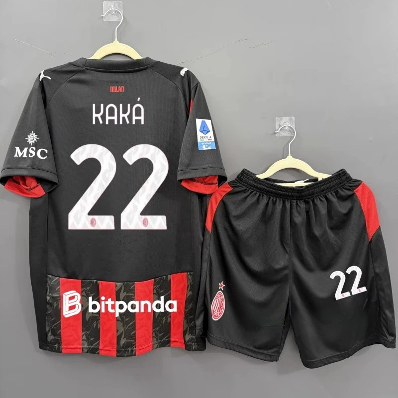 Новый летний комплект домашнего футбольного трикотажа AC Milan с 3D-печатью для мужчин и женщин, быстросохнущая футболка сезона 2526.
Новый летний комплект домашнего футбольного трикотажа AC Milan с 3D-печатью для мужчин и женщин, быстросохнущая футболка сезона 2526.