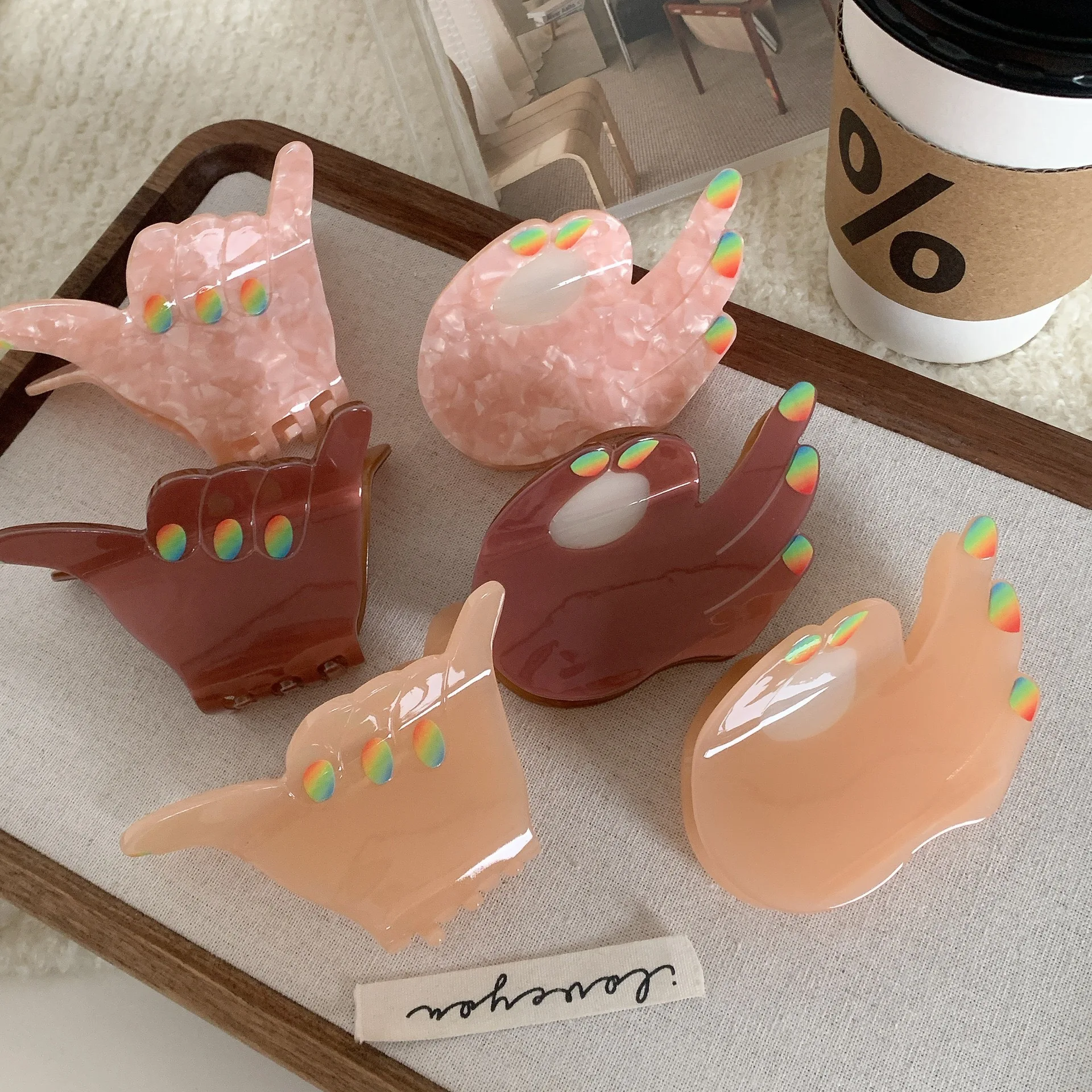 Ladies' Hair Claw Clips Korean Funny Cute Fashionable Trendy Versatile Hair Grabs High-quality Acetate Hair Accessories For Girl
Ladies' Hair Claw Clips Korean Funny Cute Fashionable Trendy Versatile Hair Grabs High-quality Acetate Hair Accessories For Girl