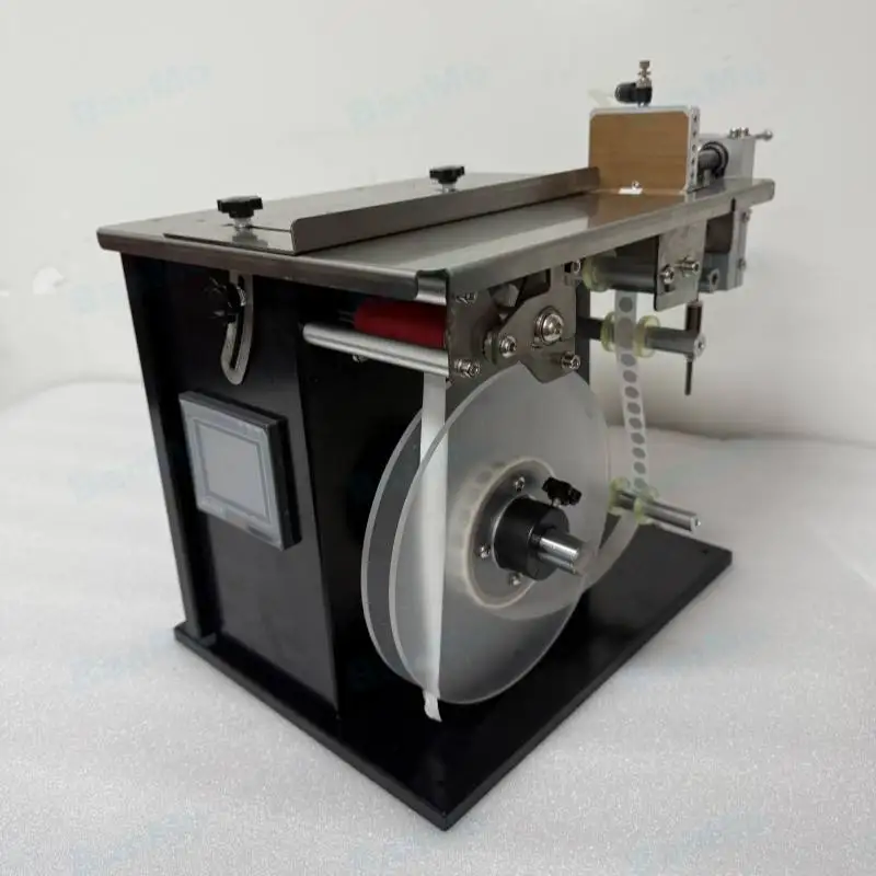 Desktop Semi Automatic Flat Surface Labeling Machine Small Box Jar Square Bottle Manual Sticker Applicator For Packaging 
Desktop Semi Automatic Flat Surface Labeling Machine Small Box Jar Square Bottle Manual Sticker Applicator For Packaging
