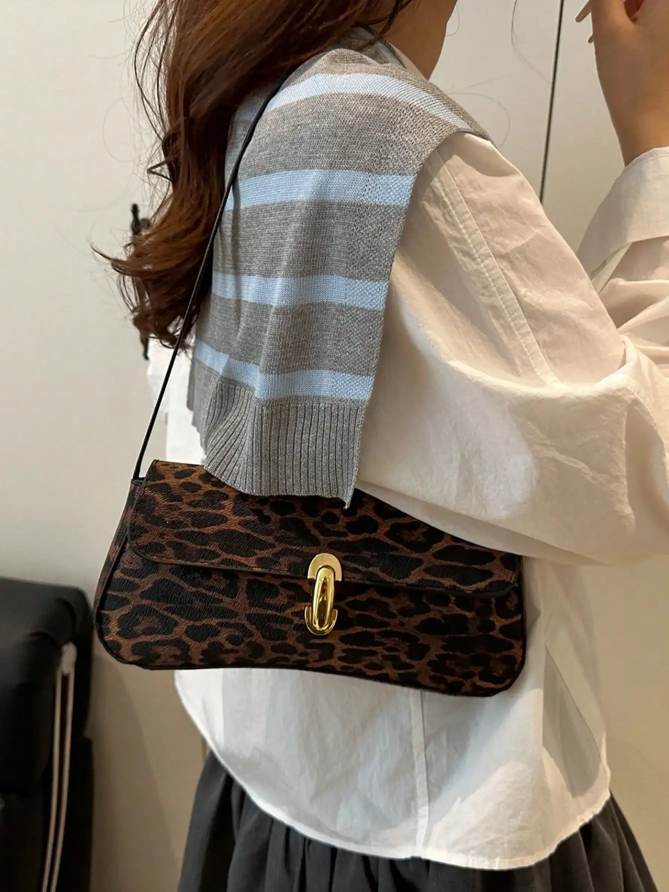 Retro Colorblock Leopard Print Elegant Shoulder/Underarm Bag, Women's Leopard Print Handbag, Leopard Print Makes A Comeback
Retro Colorblock Leopard Print Elegant Shoulder/Underarm Bag, Women's Leopard Print Handbag, Leopard Print Makes A Comeback