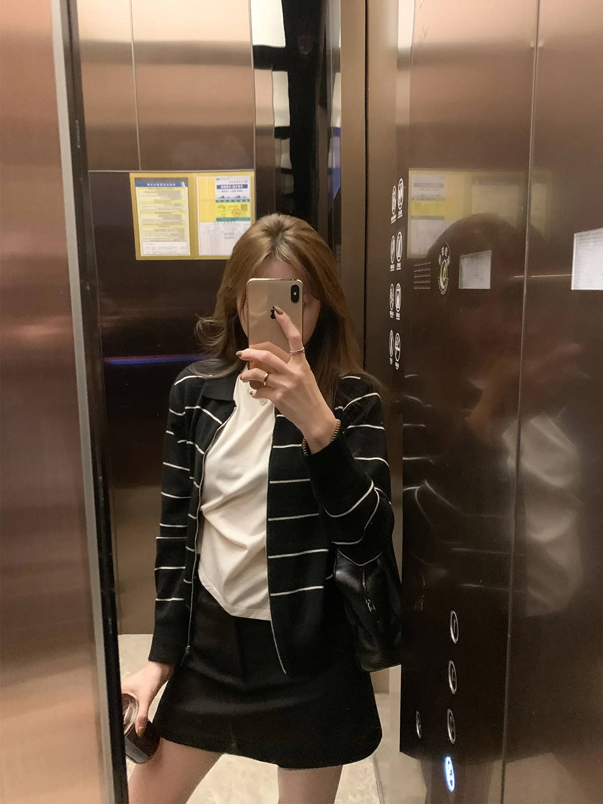Hualun Home Comfortable Casual Silk Wool Open Cardigan Women's Spring Summer Striped Top Fashionable Knitted Outerwear
Hualun Home Comfortable Casual Silk Wool Open Cardigan Women's Spring Summer Striped Top Fashionable Knitted Outerwear