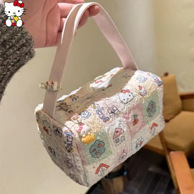 Hello Kitty Kawaii Girls Makeup Bag Anime Cartoon Toiletry Bag New Sanrio Convenient Travel Storage Three-Dimensional Handbag
Hello Kitty Kawaii Girls Makeup Bag Anime Cartoon Toiletry Bag New Sanrio Convenient Travel Storage Three-Dimensional Handbag