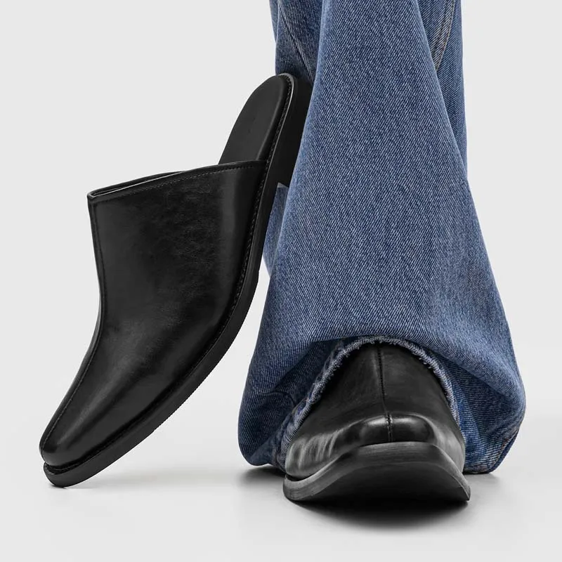 High-end Designer Split Toe Tabi Baotou Men's Slippers Fashion Men's Sneakers and Casual Shoes Retro Leather Slip-On Men's Shoes
High-end Designer Split Toe Tabi Baotou Men's Slippers Fashion Men's Sneakers and Casual Shoes Retro Leather Slip-On Men's Shoes