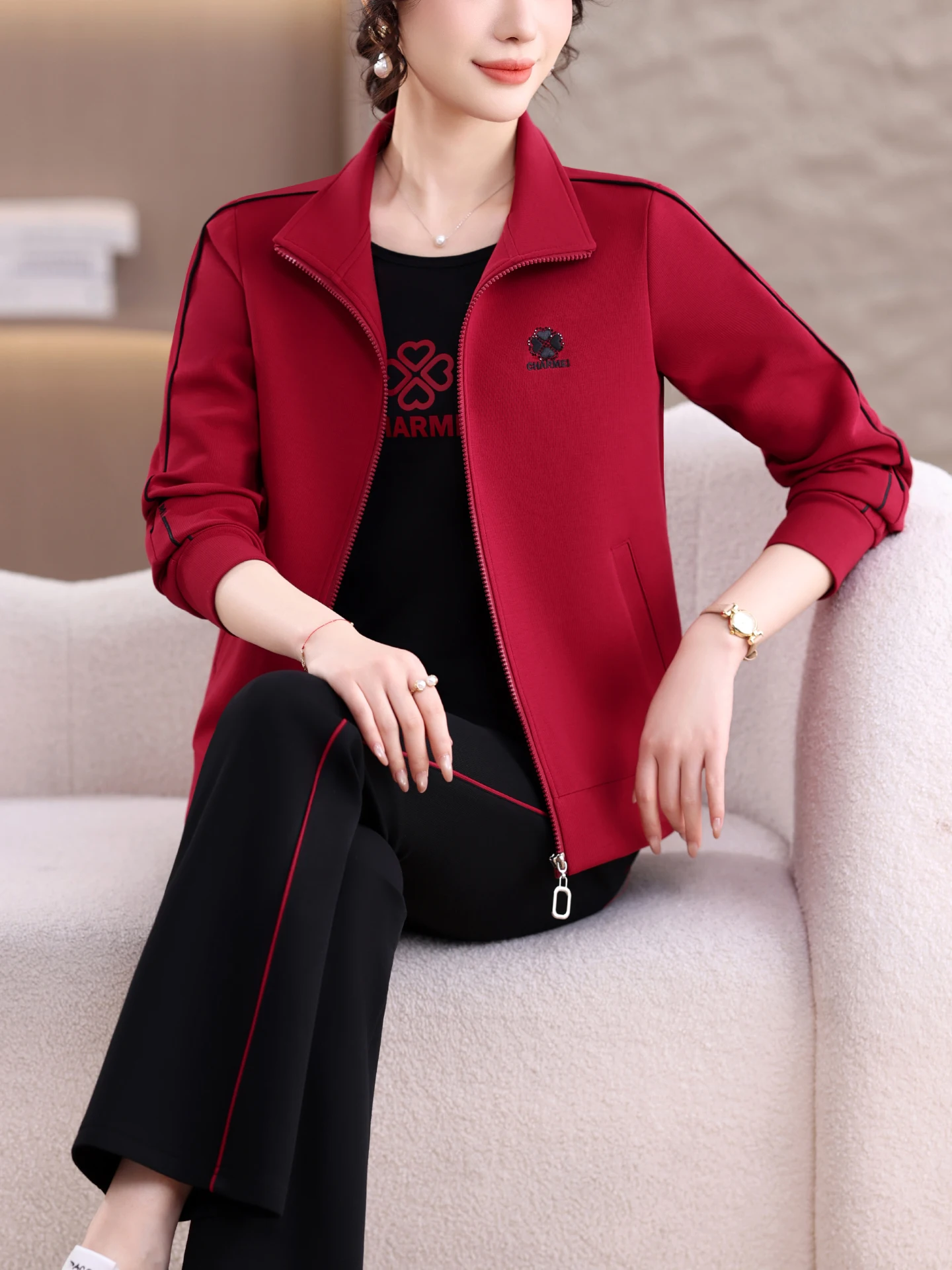 Ele Zipper Stand Collar Fitn Sportswear Set for Women New Sle Tee Pieces Midlife Mom Clothes Faionable ly L...
Ele Zipper Stand Collar Fitn Sportswear Set for Women New Sle Tee Pieces Midlife Mom Clothes Faionable ly L...