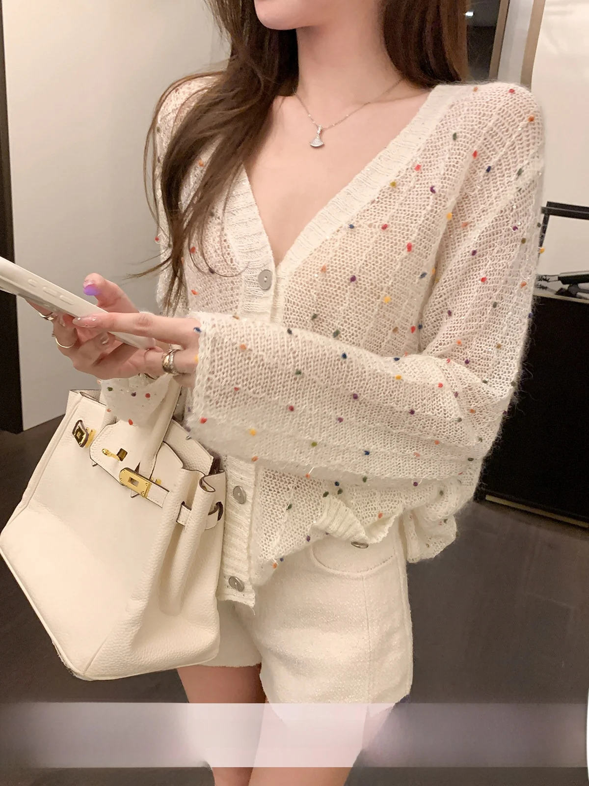 YOLI Zhang Yuli Galaxy Star V-ne Soft Knitted Open Cardigan Women's Casual Loose Sweater Outerwear Autumn Season
YOLI Zhang Yuli Galaxy Star V-ne Soft Knitted Open Cardigan Women's Casual Loose Sweater Outerwear Autumn Season