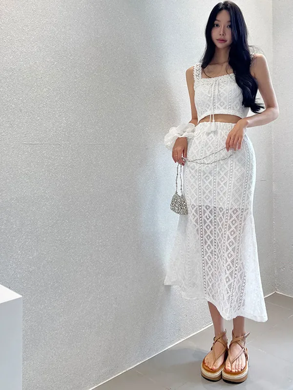 Sweet Lace Hollow out Strap Skirt Set Women's Summer Slim Fit Short Tank Top High Waist Bodycon Fish Tail Half Body Skirt
Sweet Lace Hollow out Strap Skirt Set Women's Summer Slim Fit Short Tank Top High Waist Bodycon Fish Tail Half Body Skirt