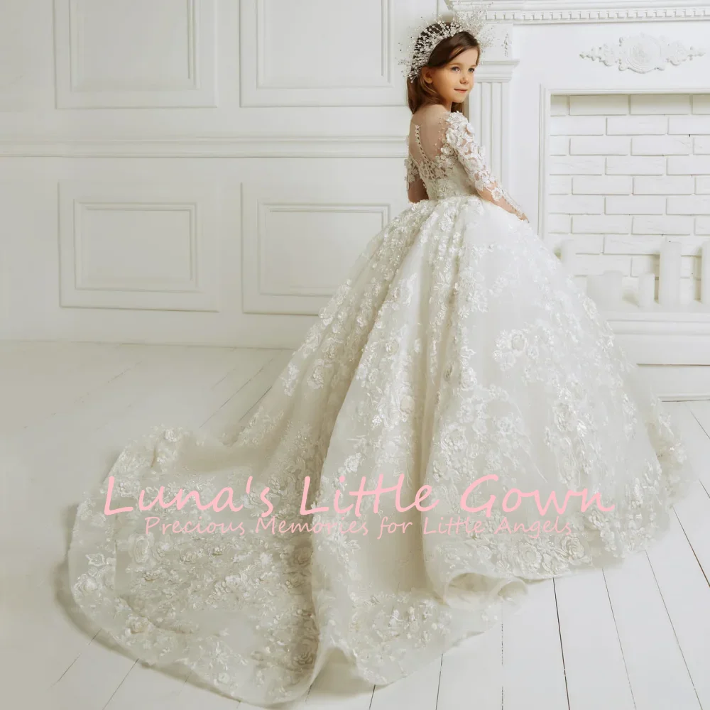 White Lace Long Sleeve Flower Girl Dress With 3D Floral Appliques Kids First Communion Wedding Floor Length Puffy Ball Gown
White Lace Long Sleeve Flower Girl Dress With 3D Floral Appliques Kids First Communion Wedding Floor Length Puffy Ball Gown
