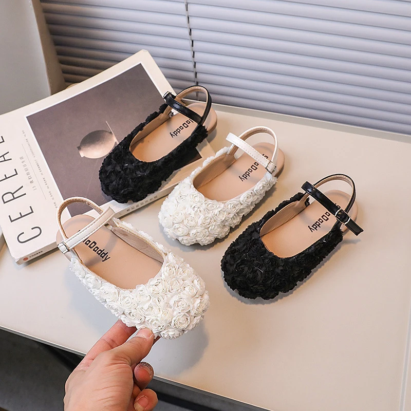 Elegant Girl Summer Sandals Sweet Flower Children Princess Shoes Fashion Versatile Kids Causal Flat Sandals for Wedding Party
Elegant Girl Summer Sandals Sweet Flower Children Princess Shoes Fashion Versatile Kids Causal Flat Sandals for Wedding Party