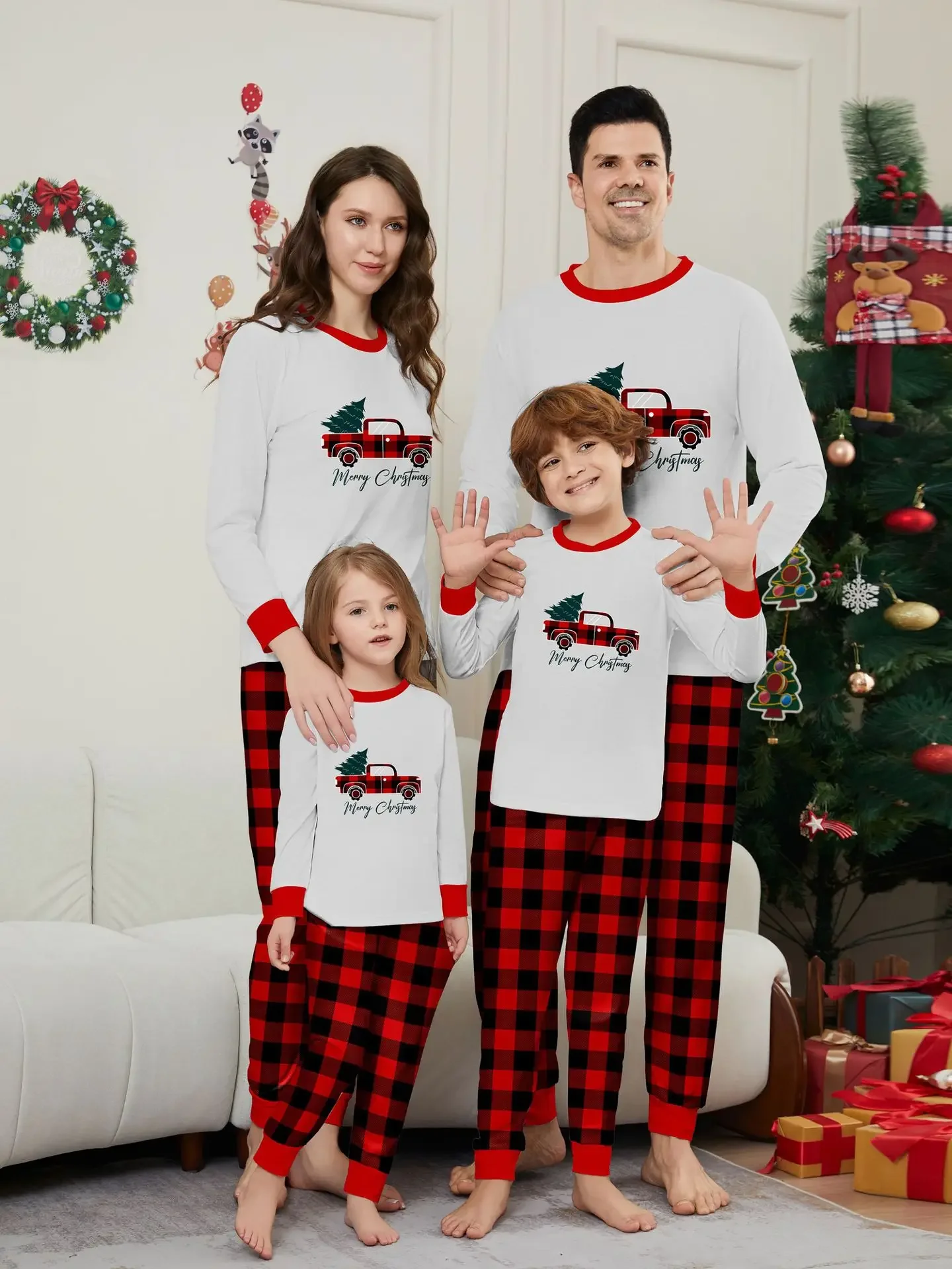 Cartoon Plaid Christmas Clothing Set for Family Adults Kids Matching Outfits Casual Soft 2Pcs Suit Baby&dog Romper Xmas Look
Cartoon Plaid Christmas Clothing Set for Family Adults Kids Matching Outfits Casual Soft 2Pcs Suit Baby&dog Romper Xmas Look