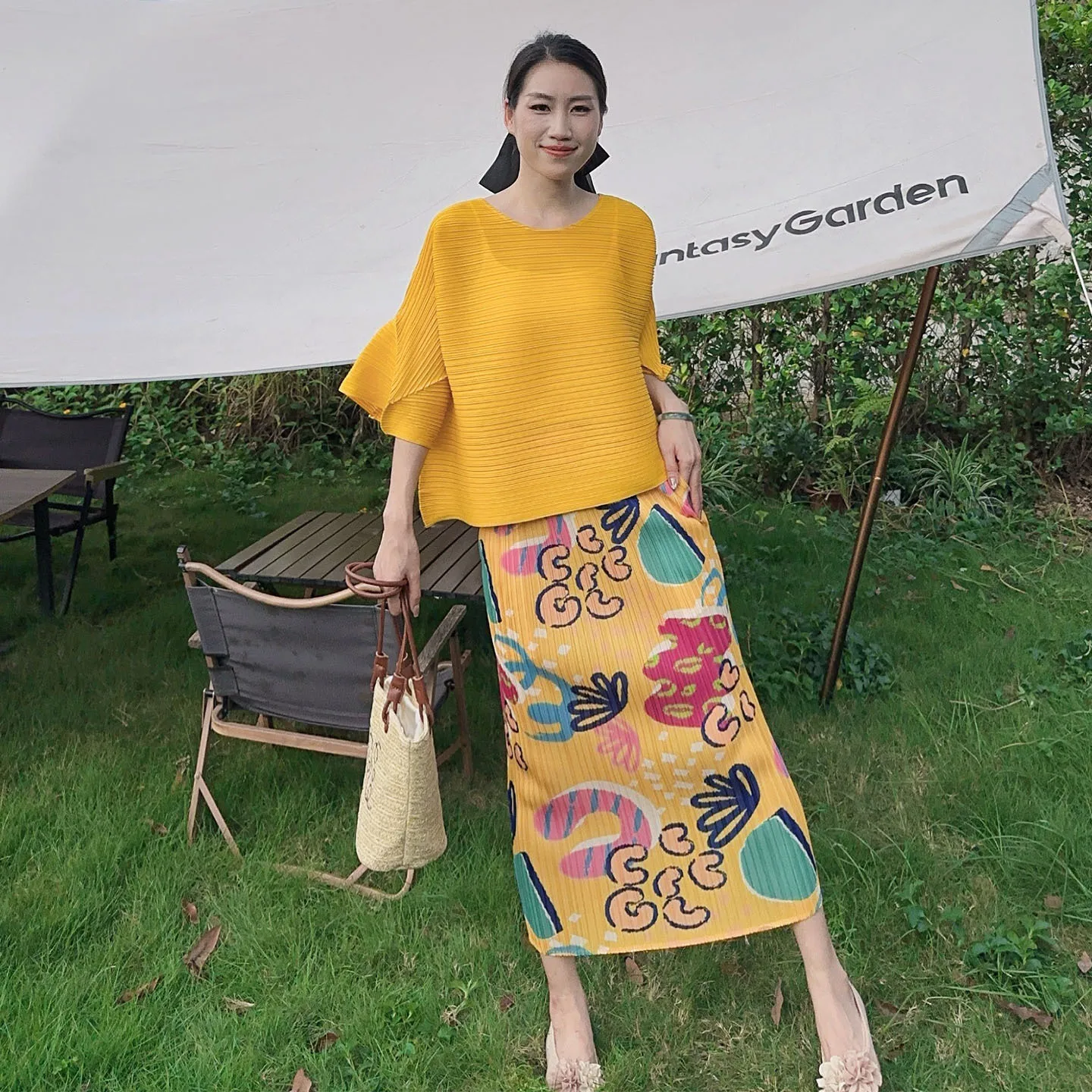 Miyake Summer Yellow Seven-quarter Sleeve Plisse Top Pleated Korean Foreign Style Wear Pleats Loose Skirt Pleated Suit Women
Miyake Summer Yellow Seven-quarter Sleeve Plisse Top Pleated Korean Foreign Style Wear Pleats Loose Skirt Pleated Suit Women