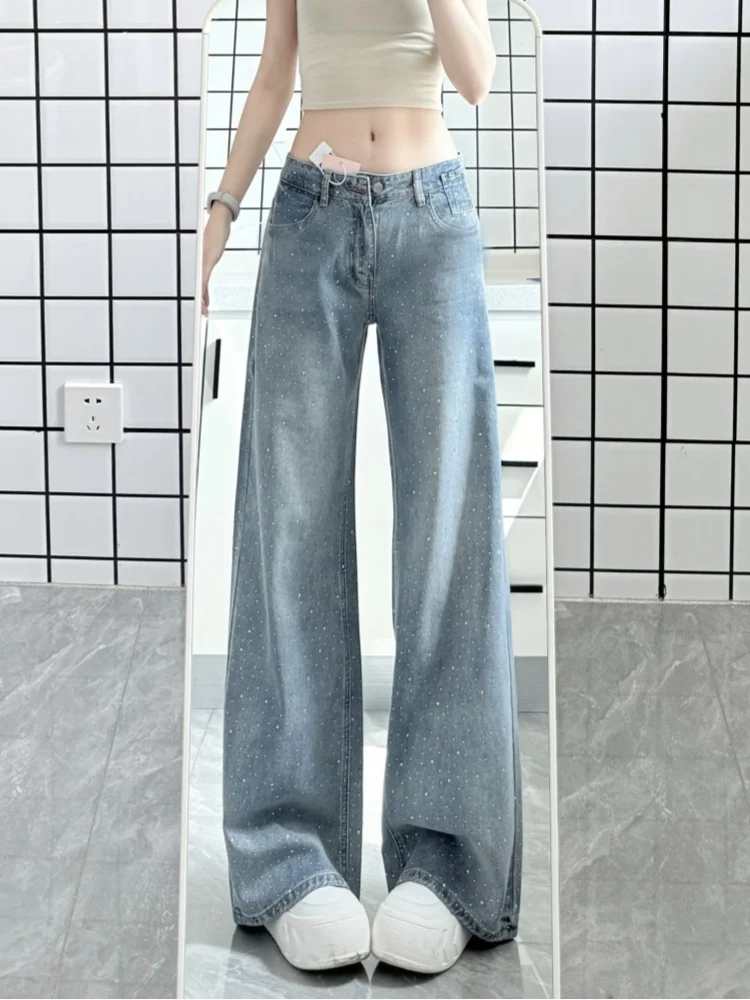 Shiny Rhinestone Wide Leg Jeans Women Summer 2026 Stylish Versatile Light Blue Thin Straight Cut Casual High Waist Zipper
Shiny Rhinestone Wide Leg Jeans Women Summer 2026 Stylish Versatile Light Blue Thin Straight Cut Casual High Waist Zipper